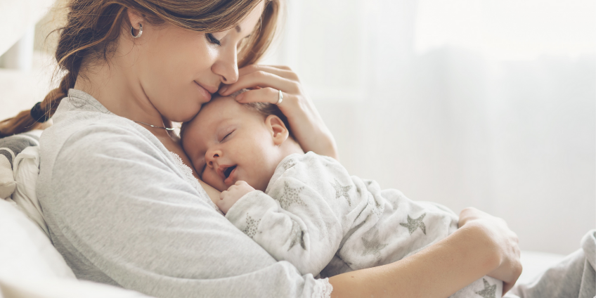 Come prendersi cura di un neonato nei primi mesi di vita